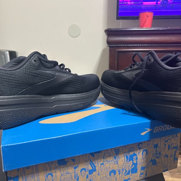 Brooks Mens Ghost Max 2 Running Shoes, 12 - Picture 4 of 6